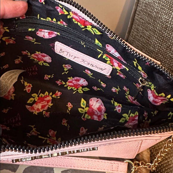 Betsey Johnson XO Anaya Crossbody with Scarf and Chain Strap Light Pink - Picture 2 of 8